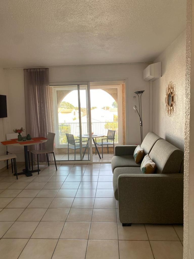 Studio 4 Personnes Bord De Mer Avec Piscine Wifi سيرفيون المظهر الخارجي الصورة